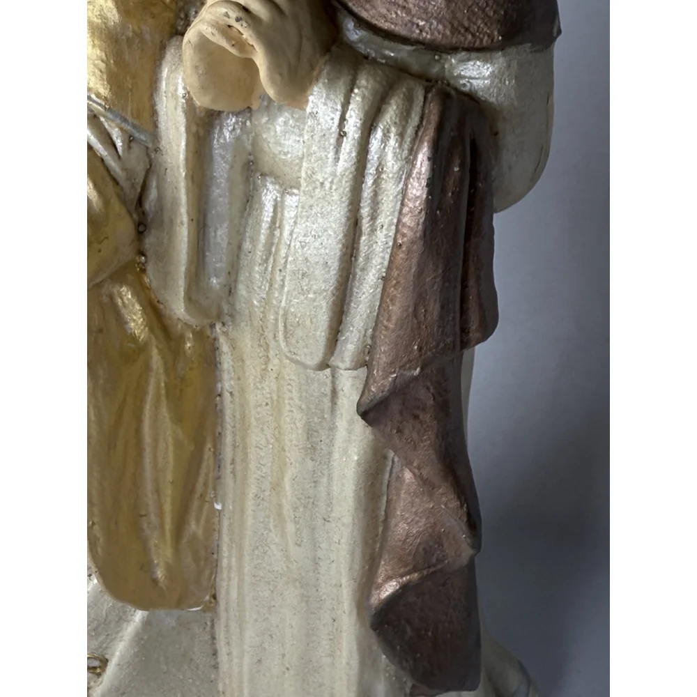 Holy Family Figurine 11
